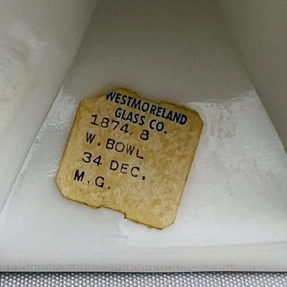 Westmoreland Milk Glass Hand-Painted Wedding Box Compote Roses & Bows 8” - Picture 9 of 12